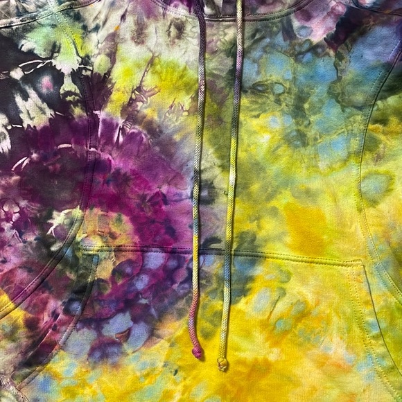 Free People Movement In Motion Muscle Hoodie Sweatshirt size Medium NEW Tie Dye - Picture 4 of 10